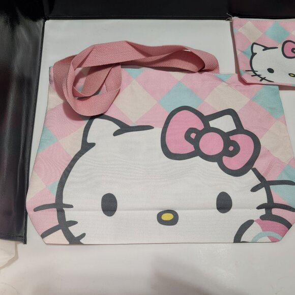 Hello kitty Bundle - Picture 2 of 5